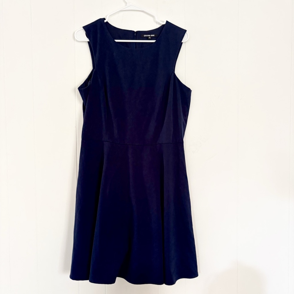 Gianni Bini Navy Sleeveless Dress Career Casual Size 10 Professional Essential